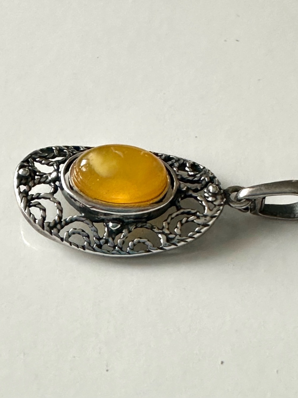 925 Sterling Silver Ornate Filigree Yellow Stone Pendant - Picture 5 of 7
